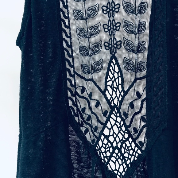 MAURICES | Black Sleeveless Cardigan - Picture 6 of 6